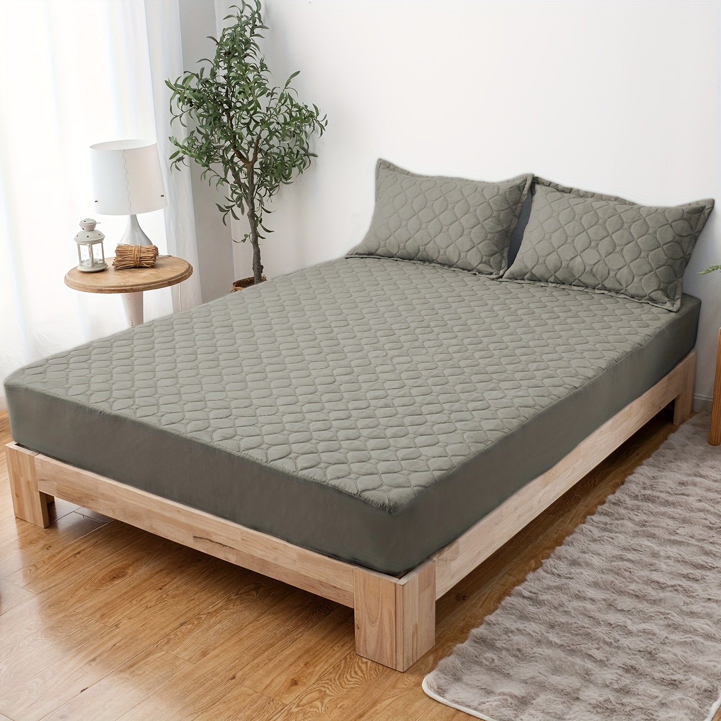 Waterproof Mattress Protector，Machine Washable Fitted Sheet，Anti-slip and Anti-stain Protection，More Sizes Optional，Christmas Home Decor