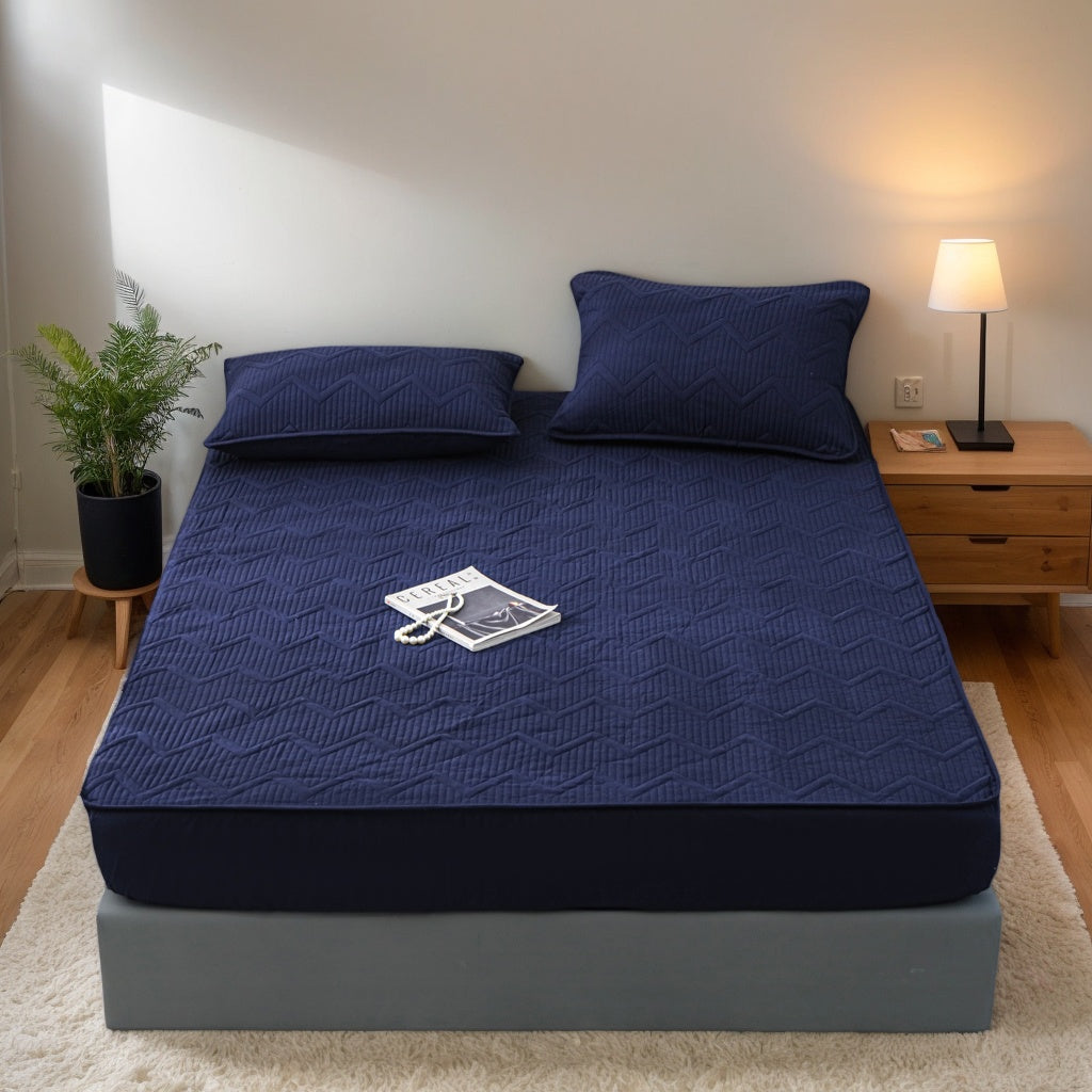 Soft Quilted Mattress Cover, Breathable Mixed Filling Thickened Pad, Without Pillowcase, Bedroom Essentials, Decorative Pad, Elegant Mattress Cover, High-Quality Stitching, Breathable Fabric, Plush Bedding, Fitted Mattress, Allergy Patients
