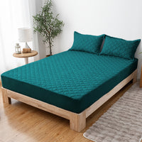 Waterproof Mattress Protector，Machine Washable Fitted Sheet，Anti-slip and Anti-stain Protection，More Sizes Optional，Christmas Home Decor